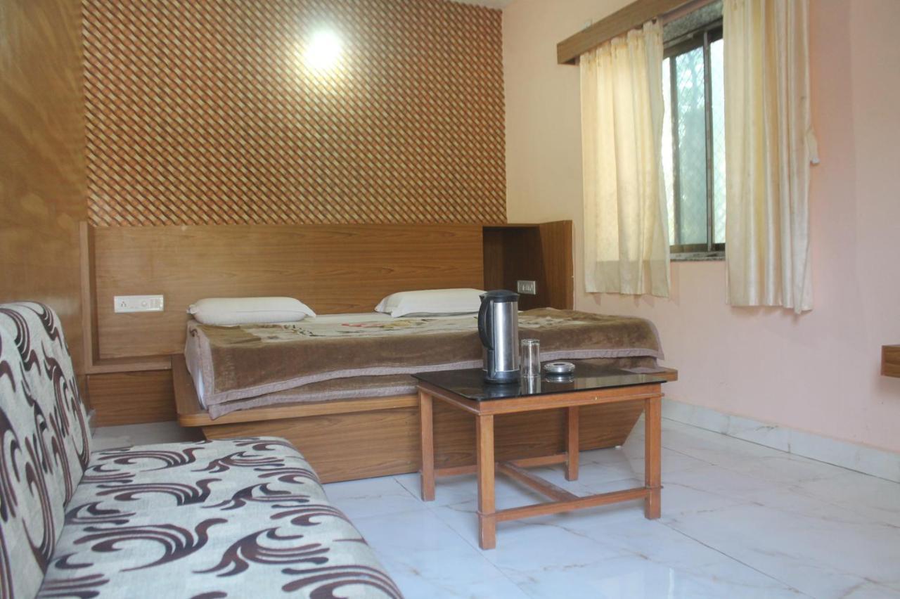 Cozy Room On Neelkanth Road Mount Abu Exterior foto