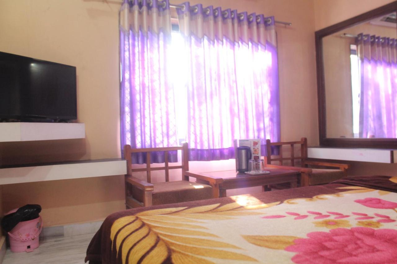 Cozy Room On Neelkanth Road Mount Abu Exterior foto